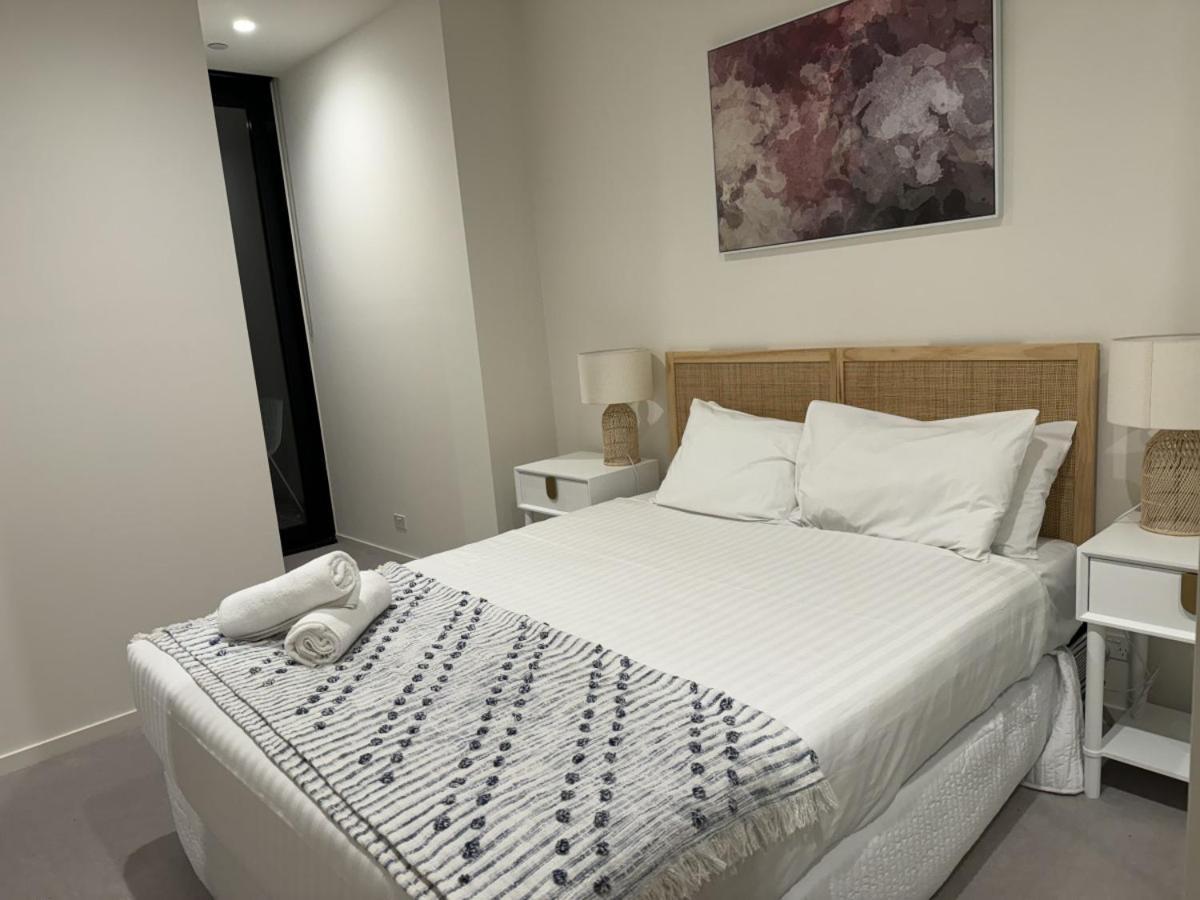 Australia 108 1bed 1bath L65 Apartment