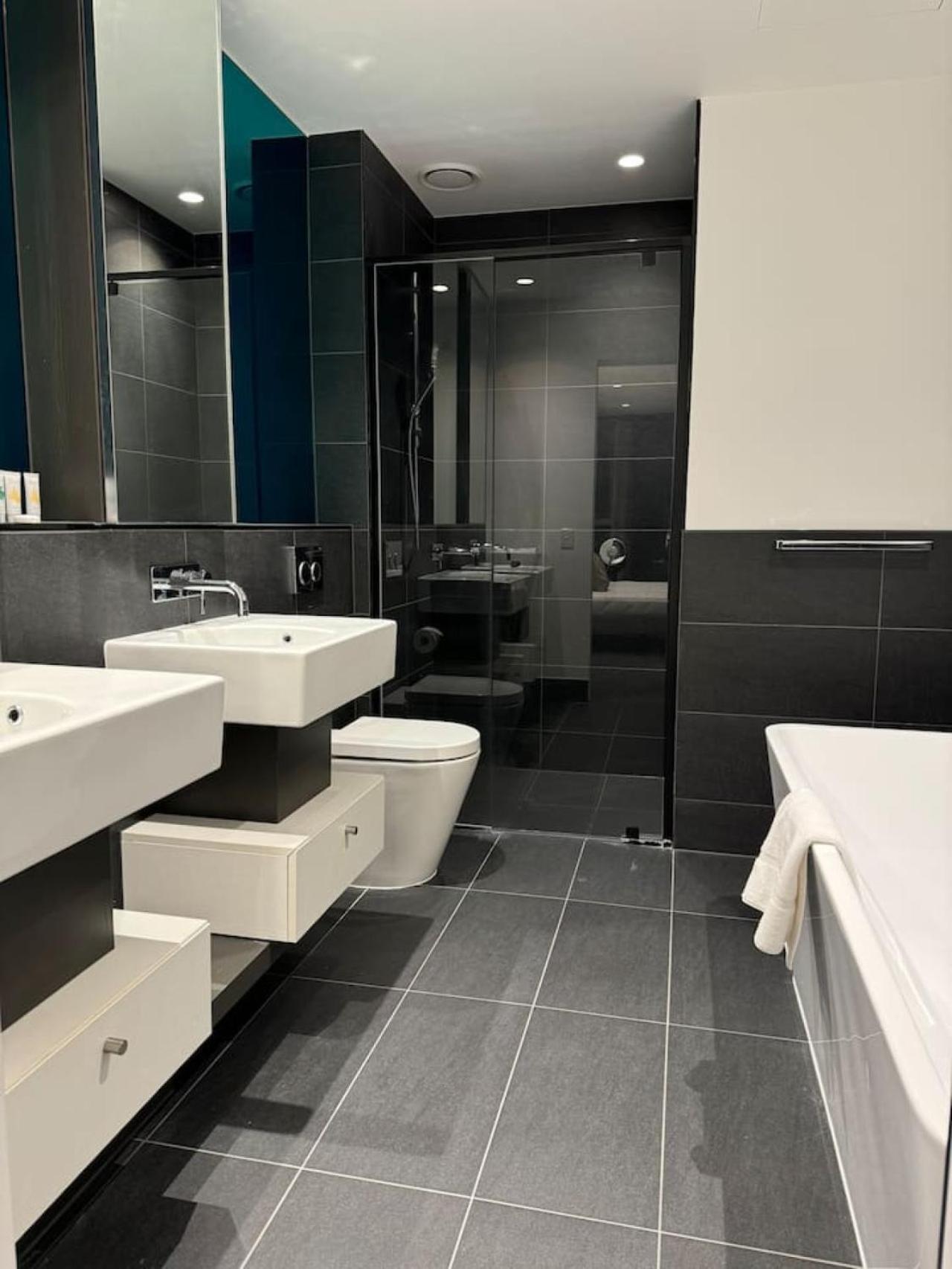 Stunning Highlevel 2br At Wsp Apartment *