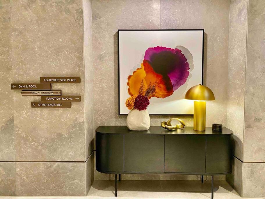 Chic 2br Luxury In Prime West Side Complex Center Of It Melbourne