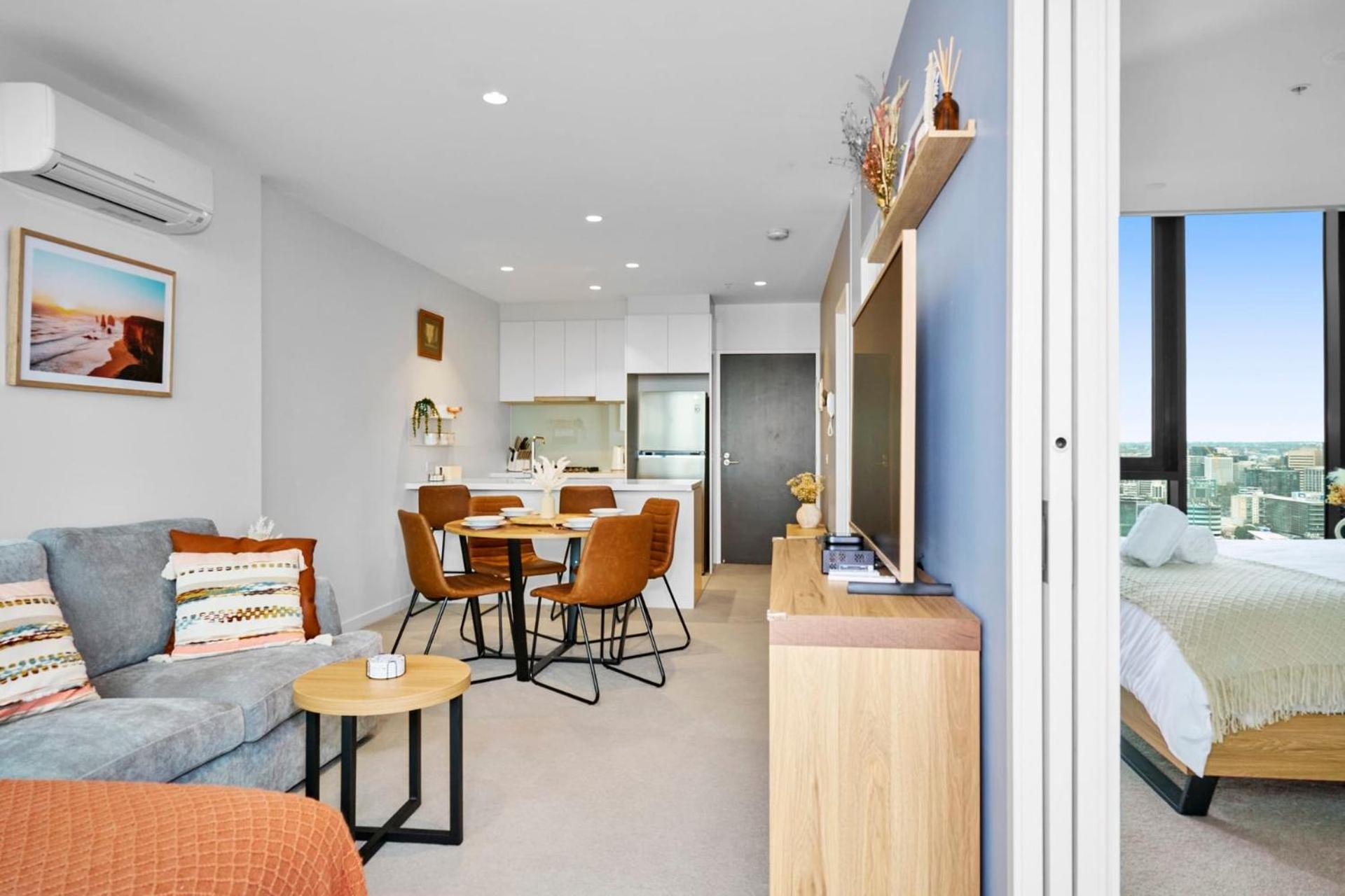 Stylishly Designed 2br In Southbank Apartment *