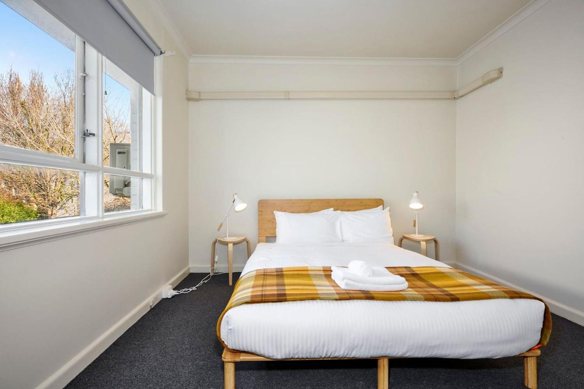 Chic 1br Unit In Vibrant Richmond Apartment