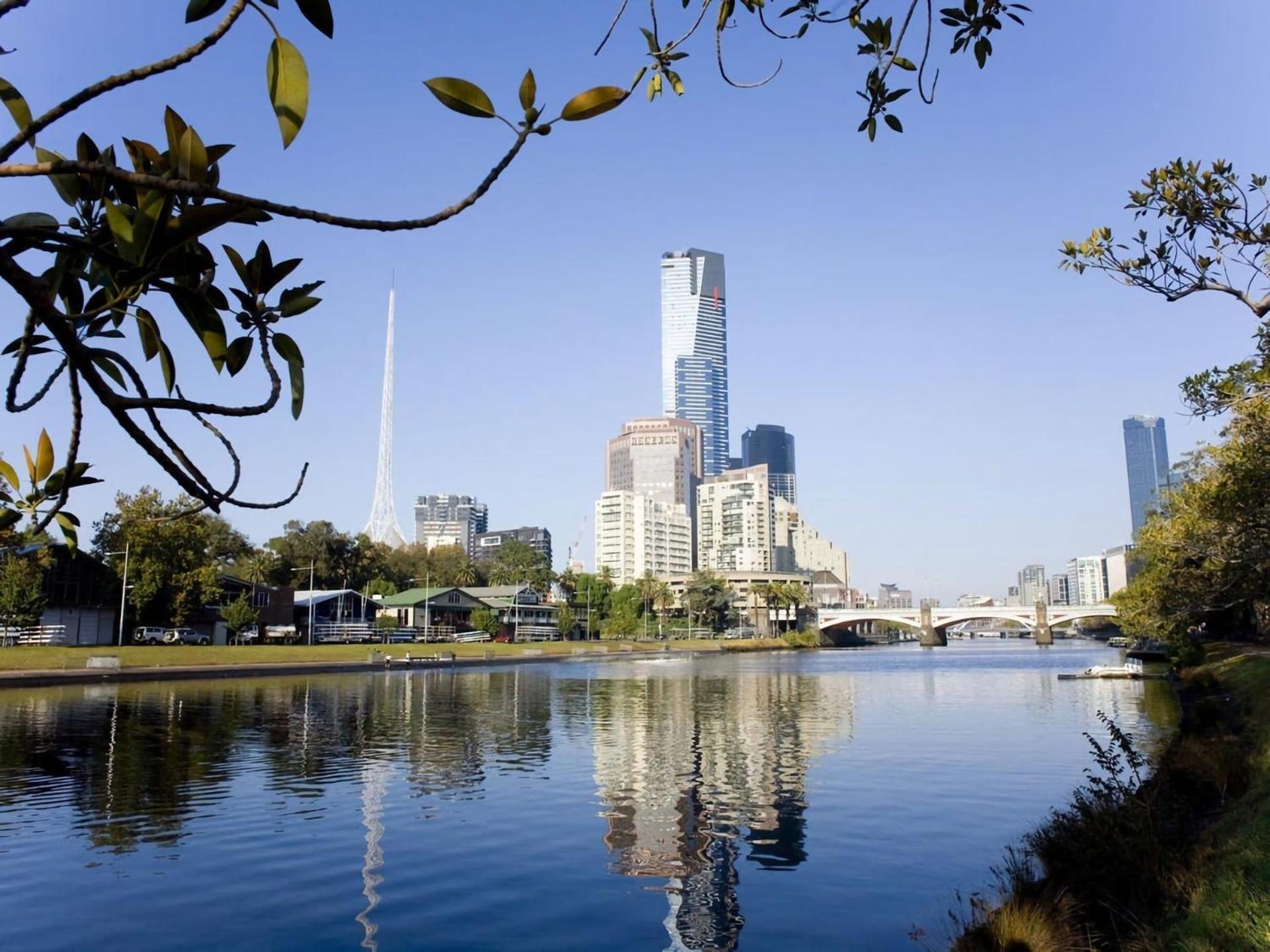 Apartment Chic 1br Unit In Vibrant Richmond Melbourne