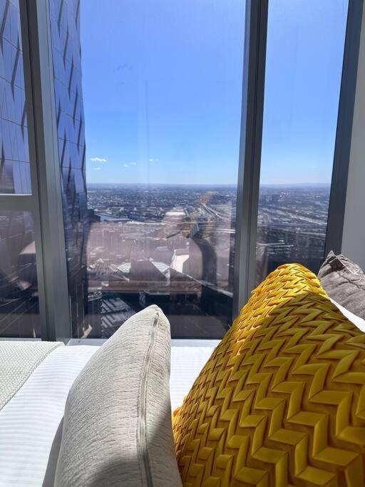 Royal Executive Living Corporate Sky Residence West Side Place Melbourne