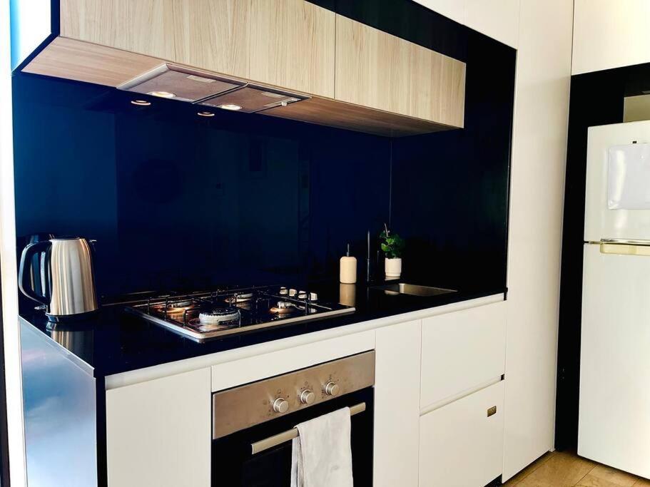 Stunning Steps Away From Crown With Free Parking
