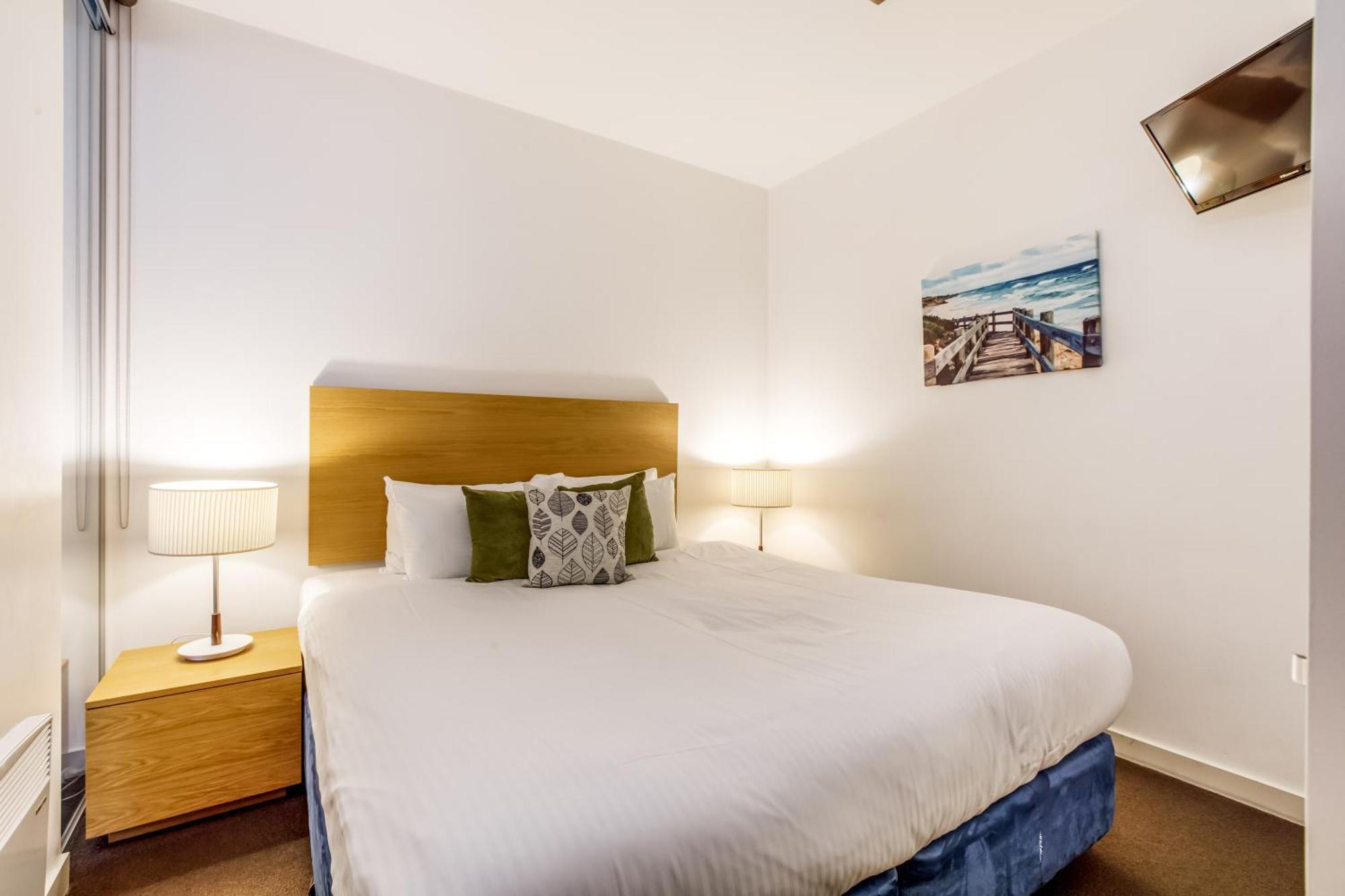 Modern Nomads South Yarra 1br Large Outdoor Space Near Station