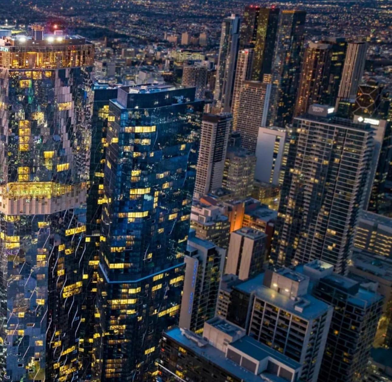 Royal Executive Living Corporate Sky Residence West Side Place Apartment Melbourne