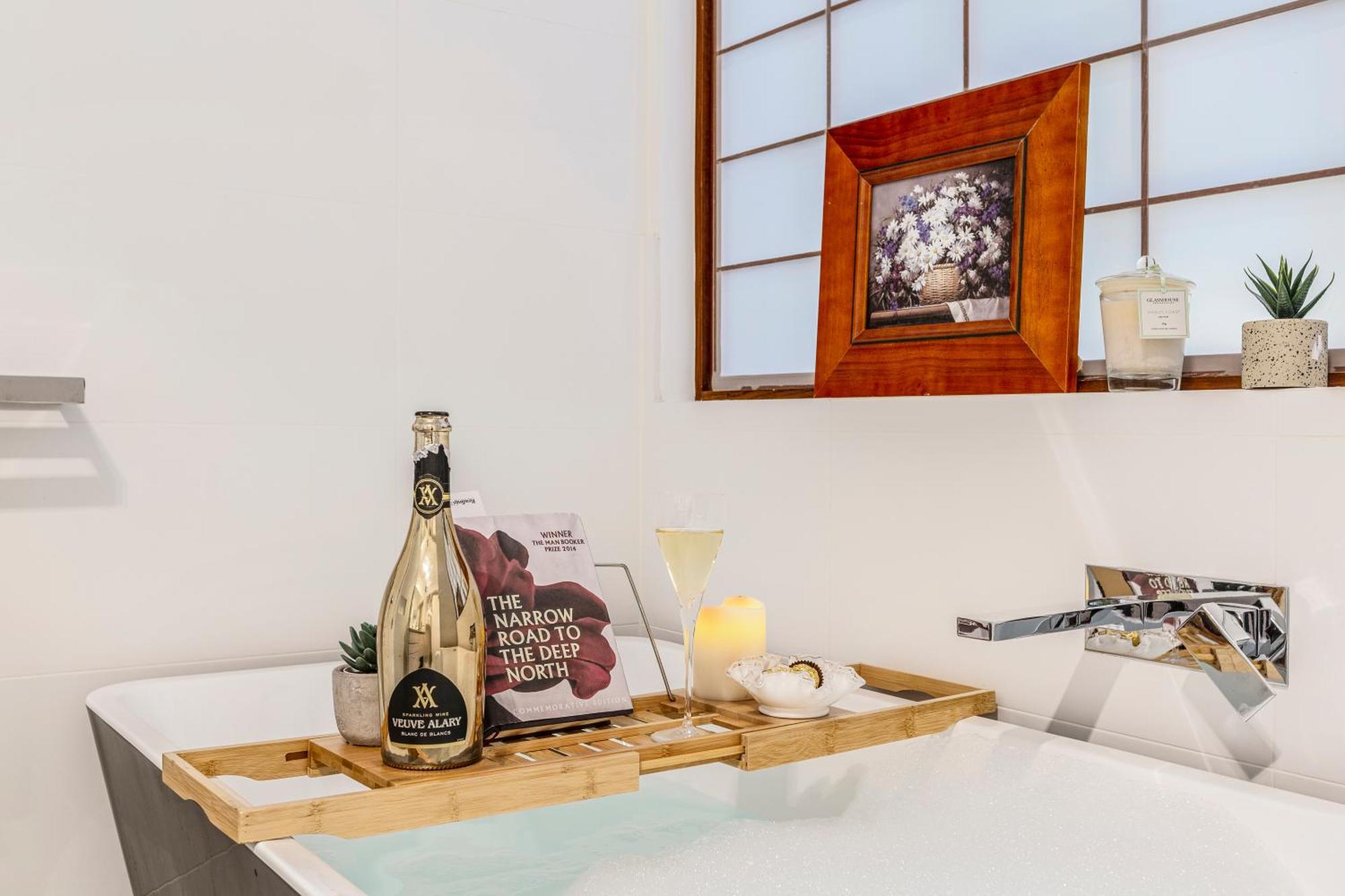 Fun&ky 260sqm Parking 2 Patios Wfh Wifi Cbd Views Apartment Melbourne