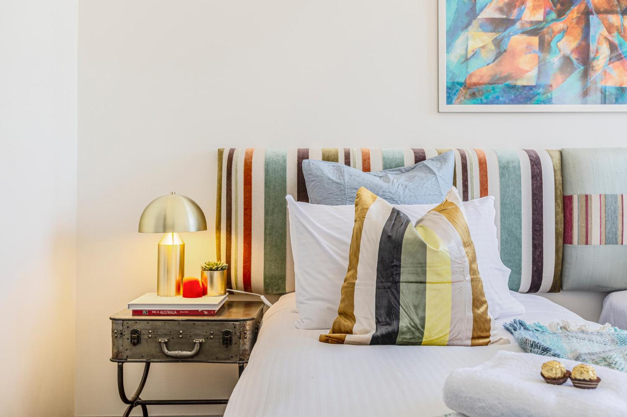 Apartment Fun&ky 260sqm Parking 2 Patios Wfh Wifi Cbd Views *