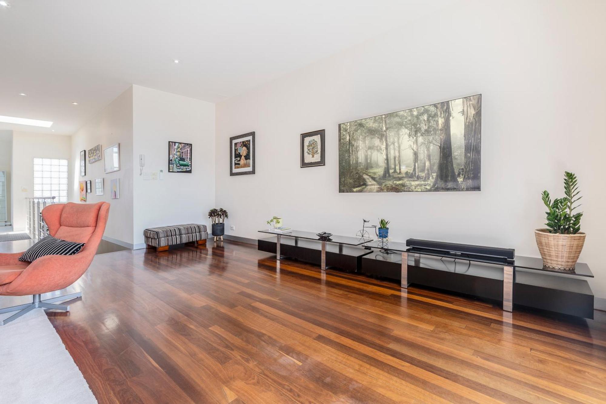 Fun&ky 260sqm Parking 2 Patios Wfh Wifi Cbd Views Apartment