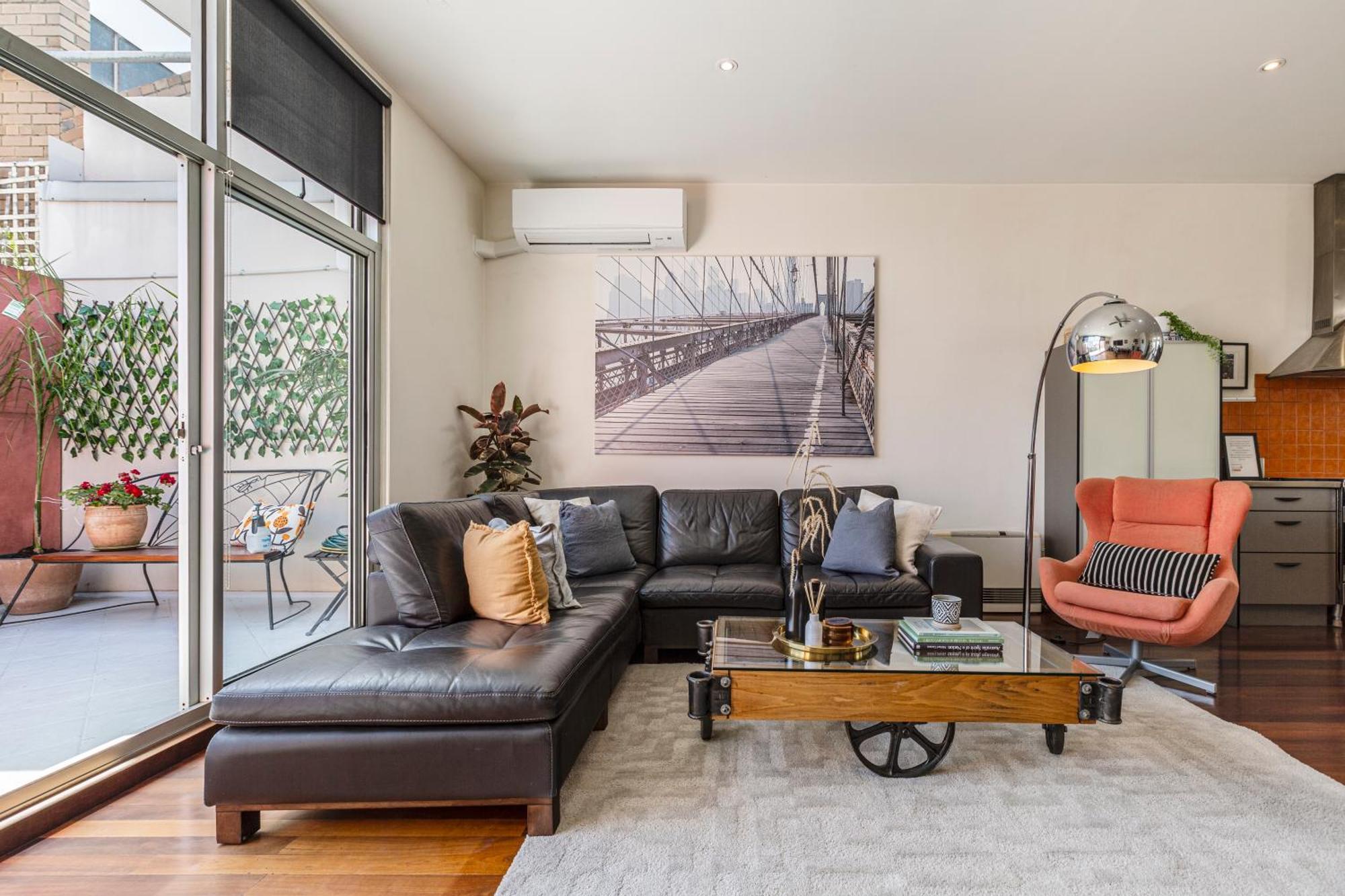 Fun&ky 260sqm Parking 2 Patios Wfh Wifi Cbd Views Apartment