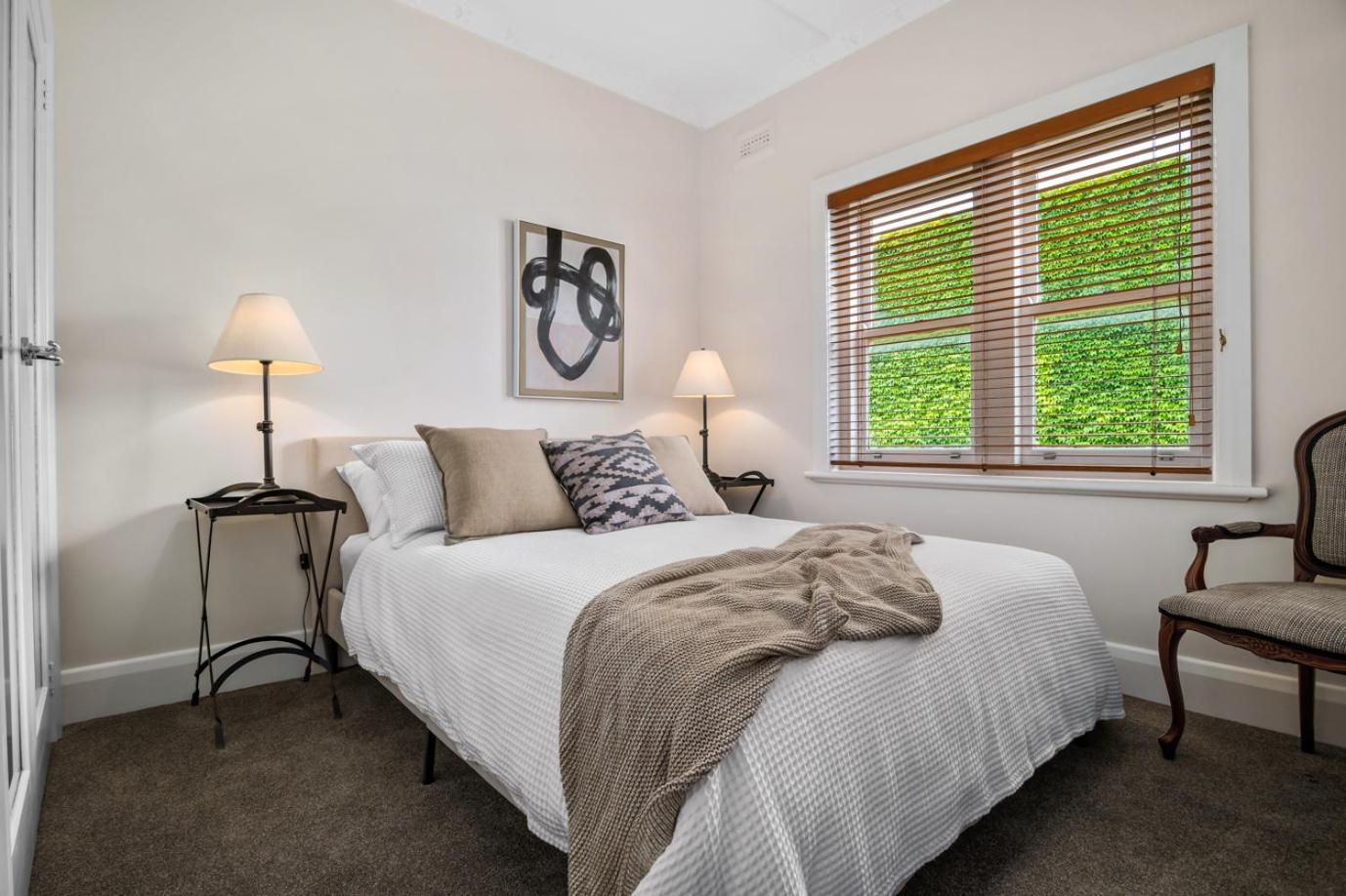 Park Art Deco Gem Sleeps 5 Bevan 4