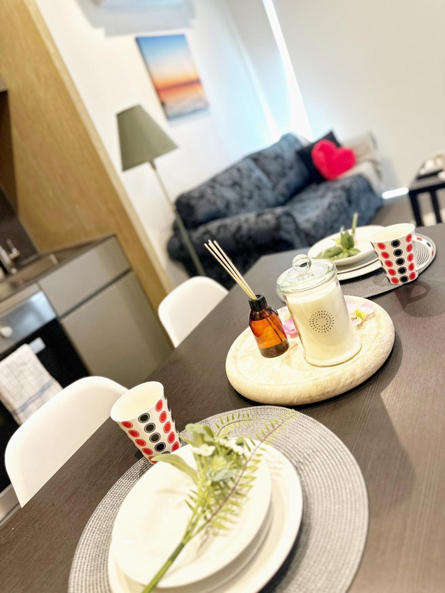 Mt2506 - 1 Bedroom Huts Nestled In The Docklands With Gym & Pool * Melbourne
