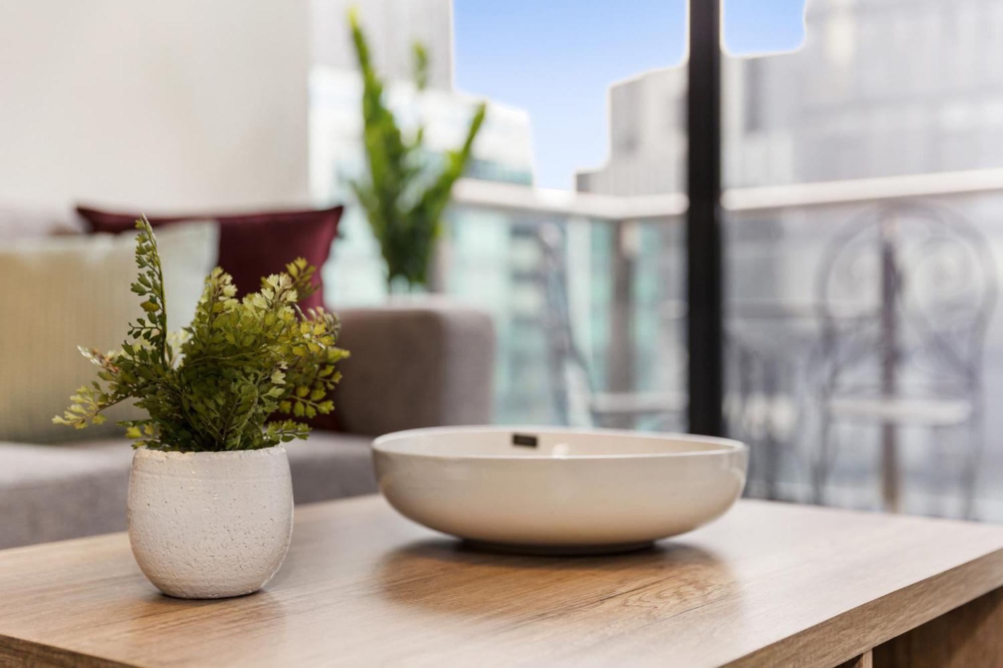 Luxe 2-bed With River Views Near Casino Apartment Melbourne