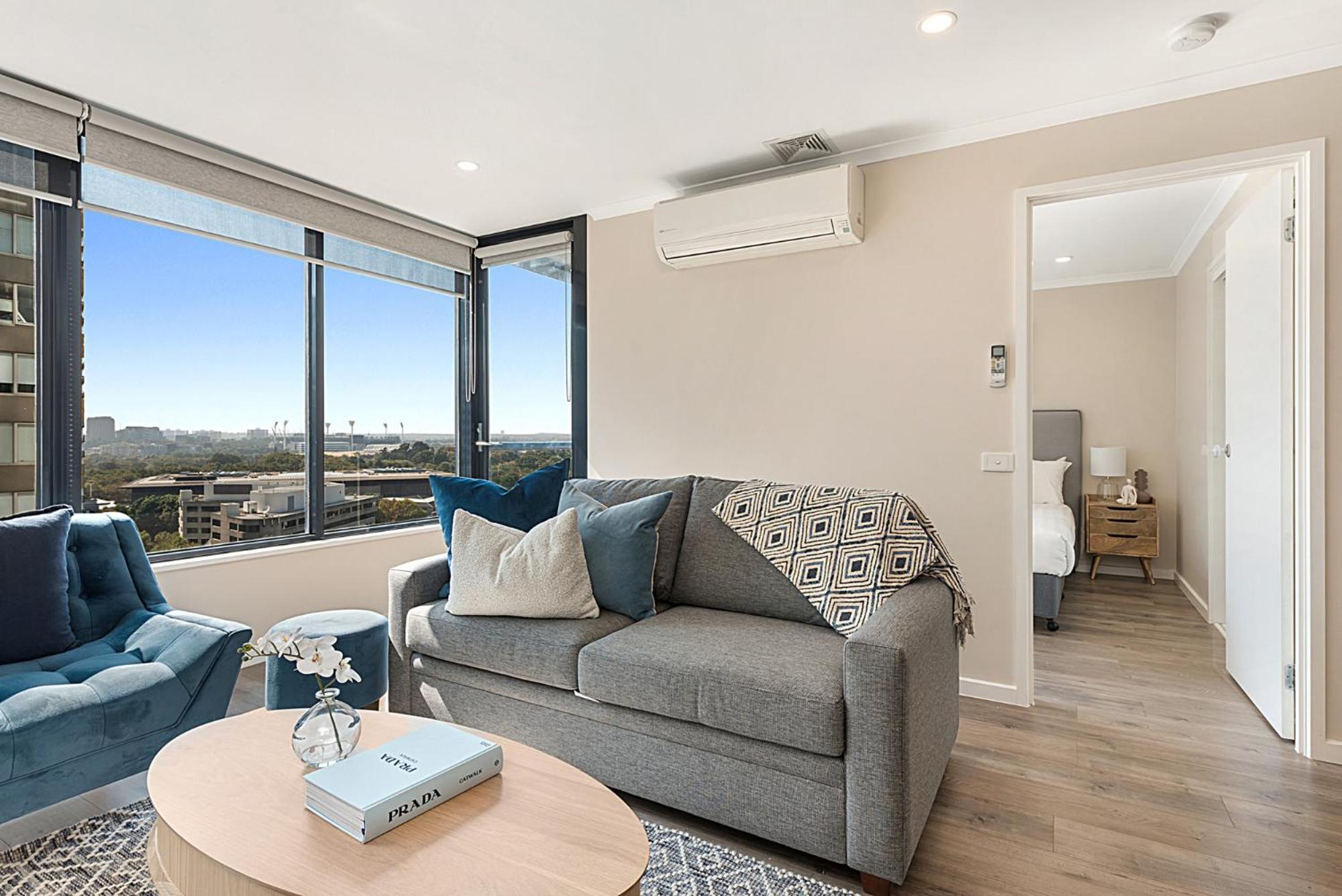 Stylish Unit With Balcony Near Crown Casino Apartment *