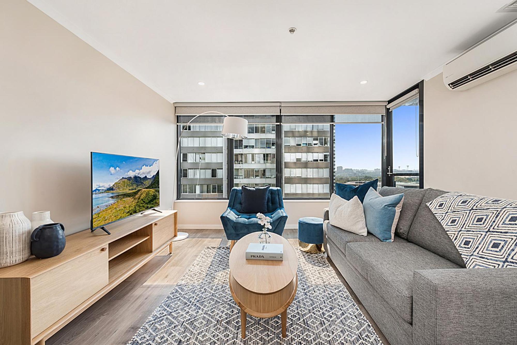 Apartment Stylish Unit With Balcony Near Crown Casino *