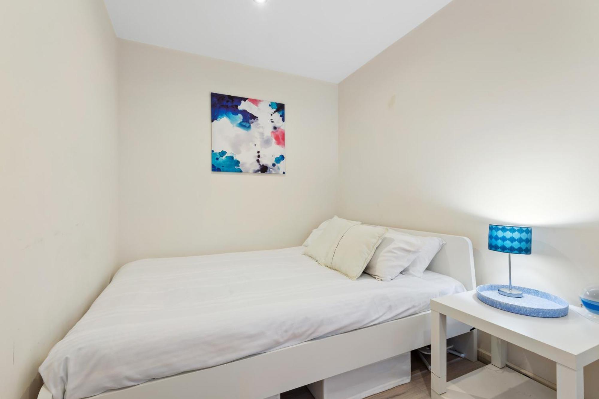 Modern Convenience With Great Amenities Apartment *