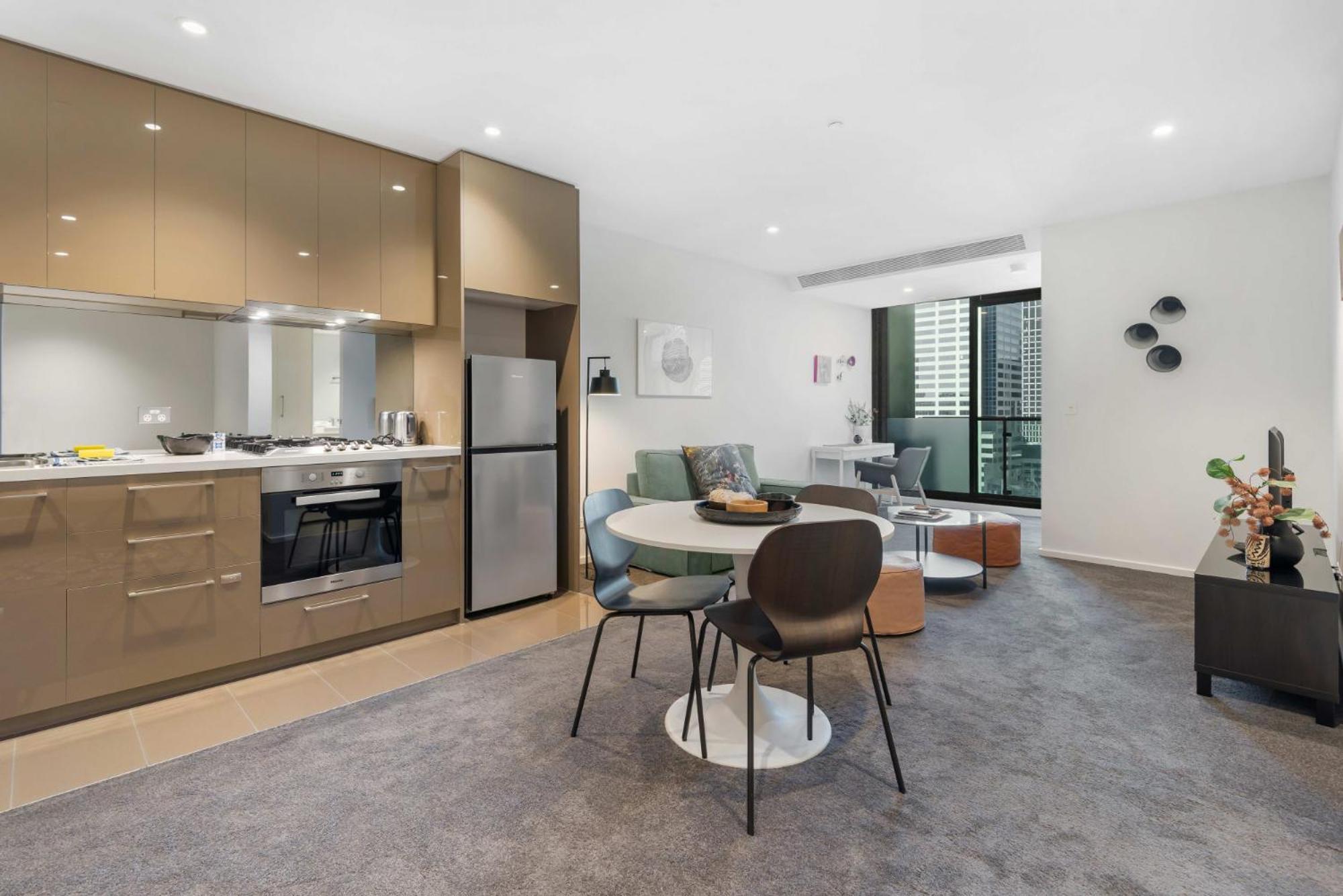 Chic In Melbournes Heart Apartment *