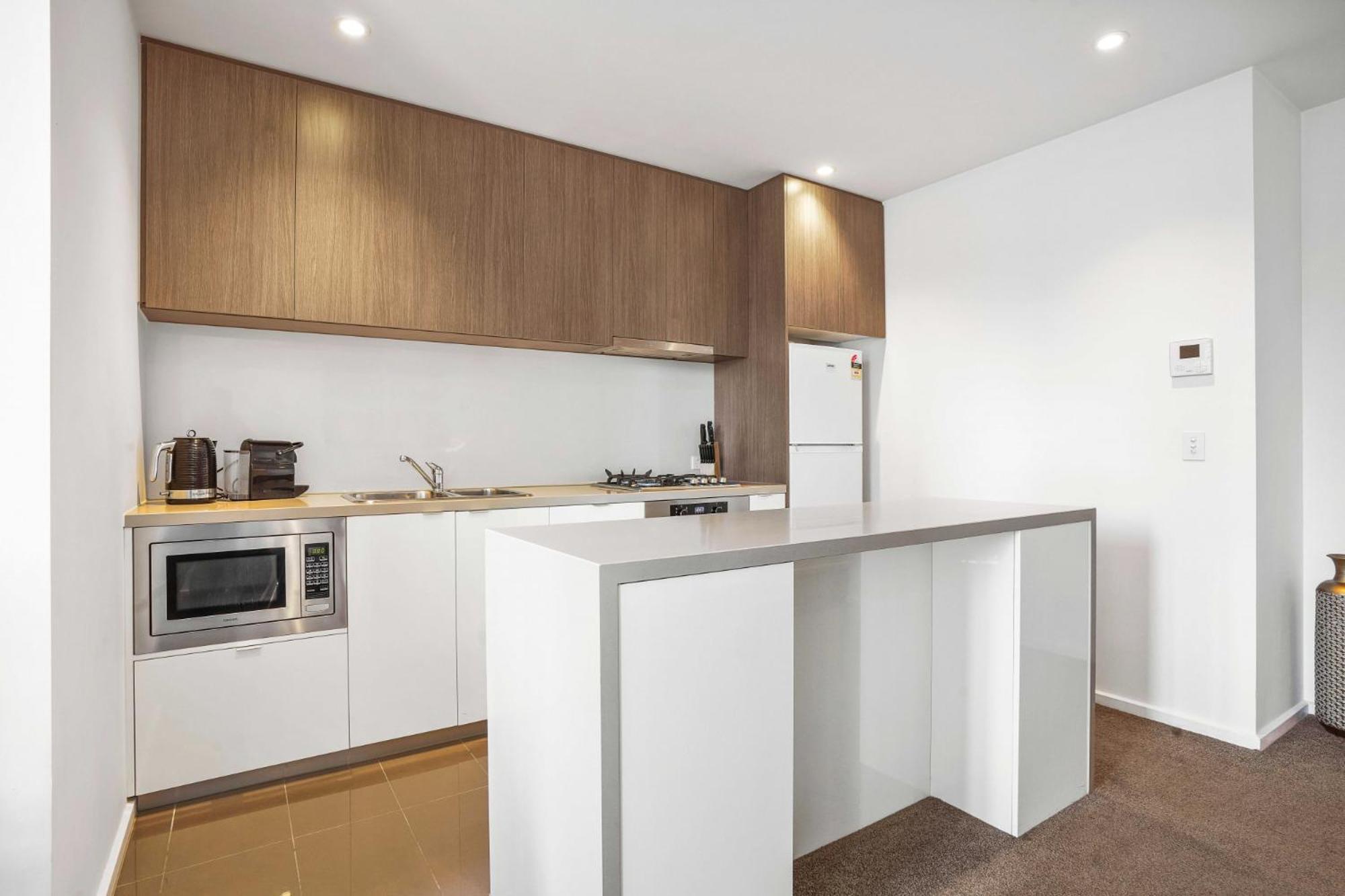 Southbank Central 2-bed - Pool, Gym & City Views Apartment