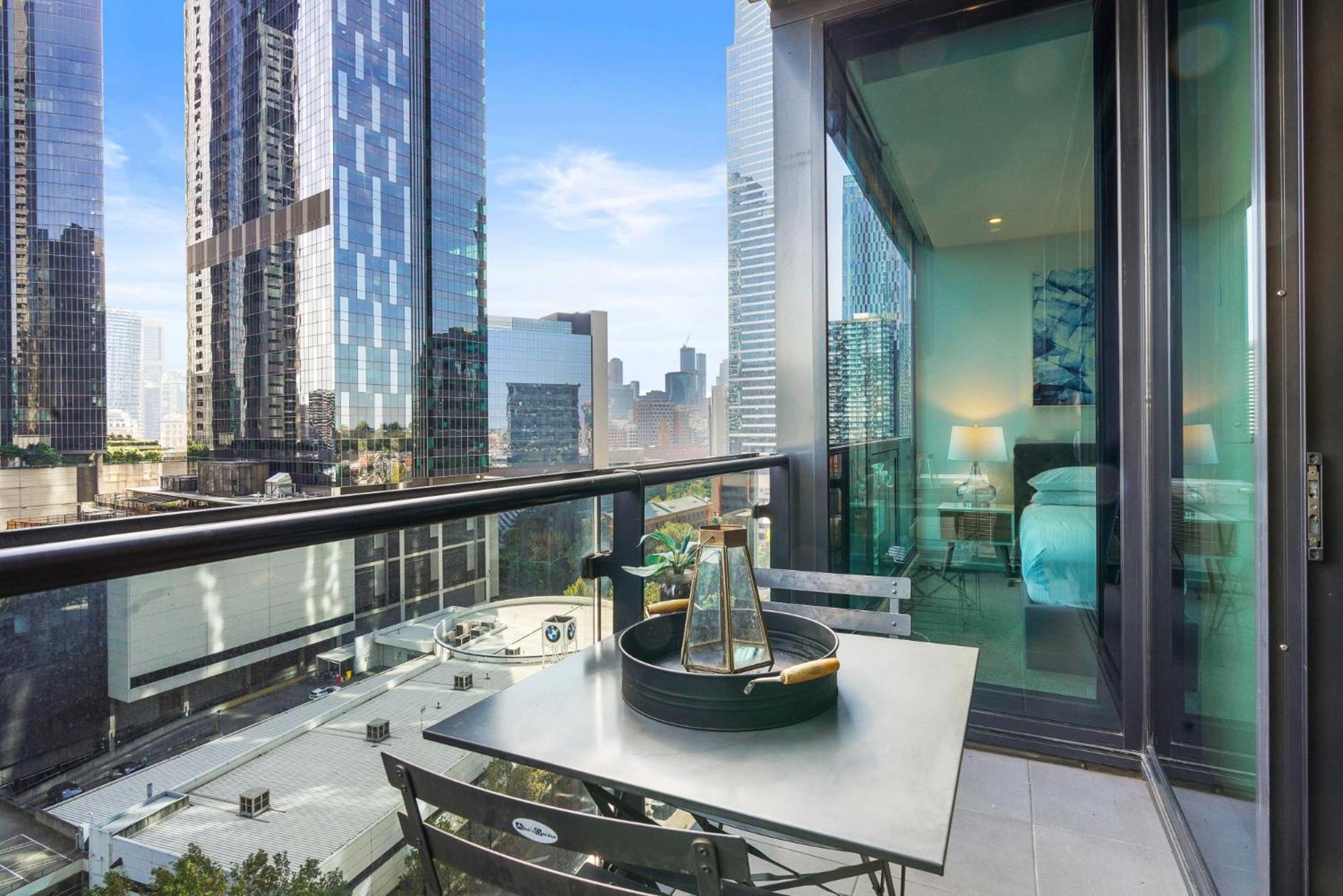Southbank Central 2-bed - Pool, Gym & City Views * Melbourne