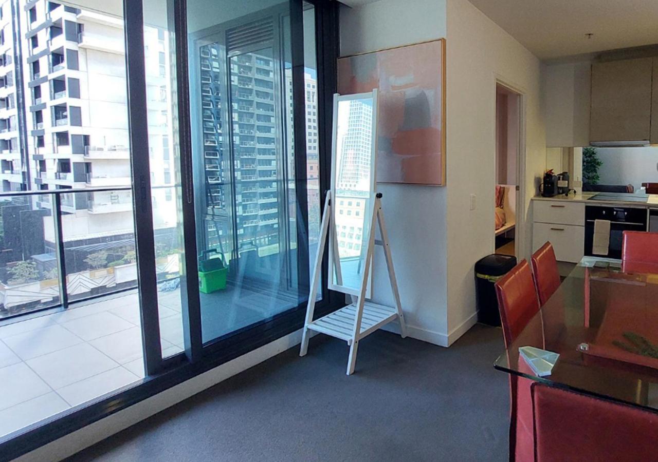 Cbd Modern 2b2b Apt, Indoor Pool Sauna, View Melbourne