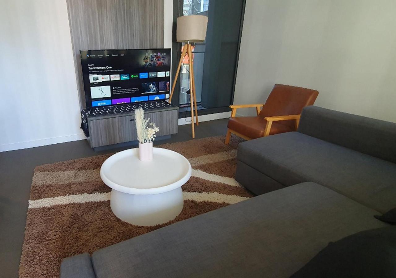 Apartment Cbd Modern 2b2b Apt, Indoor Pool Sauna, View *