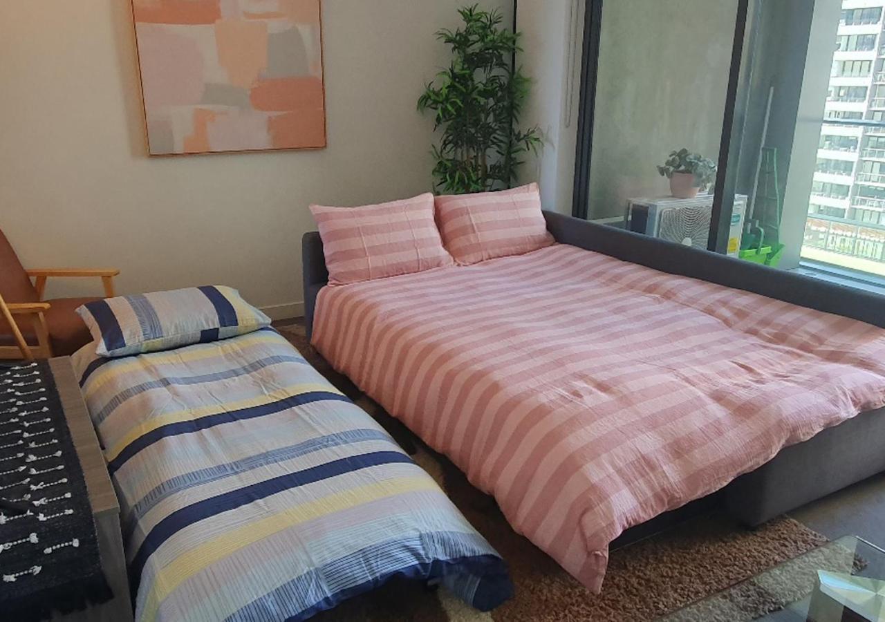 Cbd Modern 2b2b Apt, Indoor Pool Sauna, View