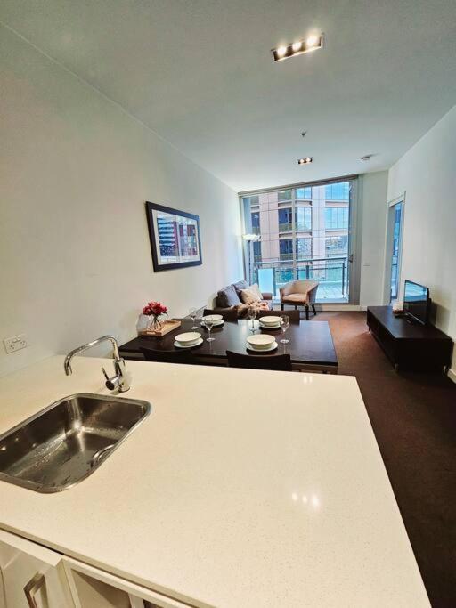 Apartment 2bd Near Vic Market Melbourne