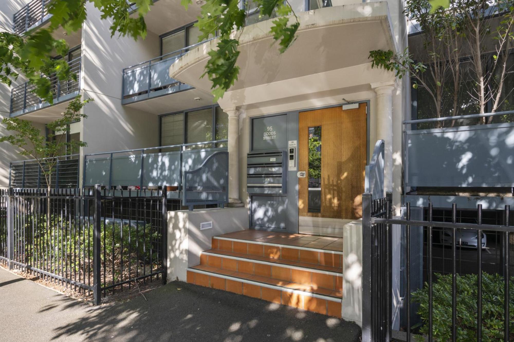 2-bed Pad With Tennis Court Pool & Gym Apartment *