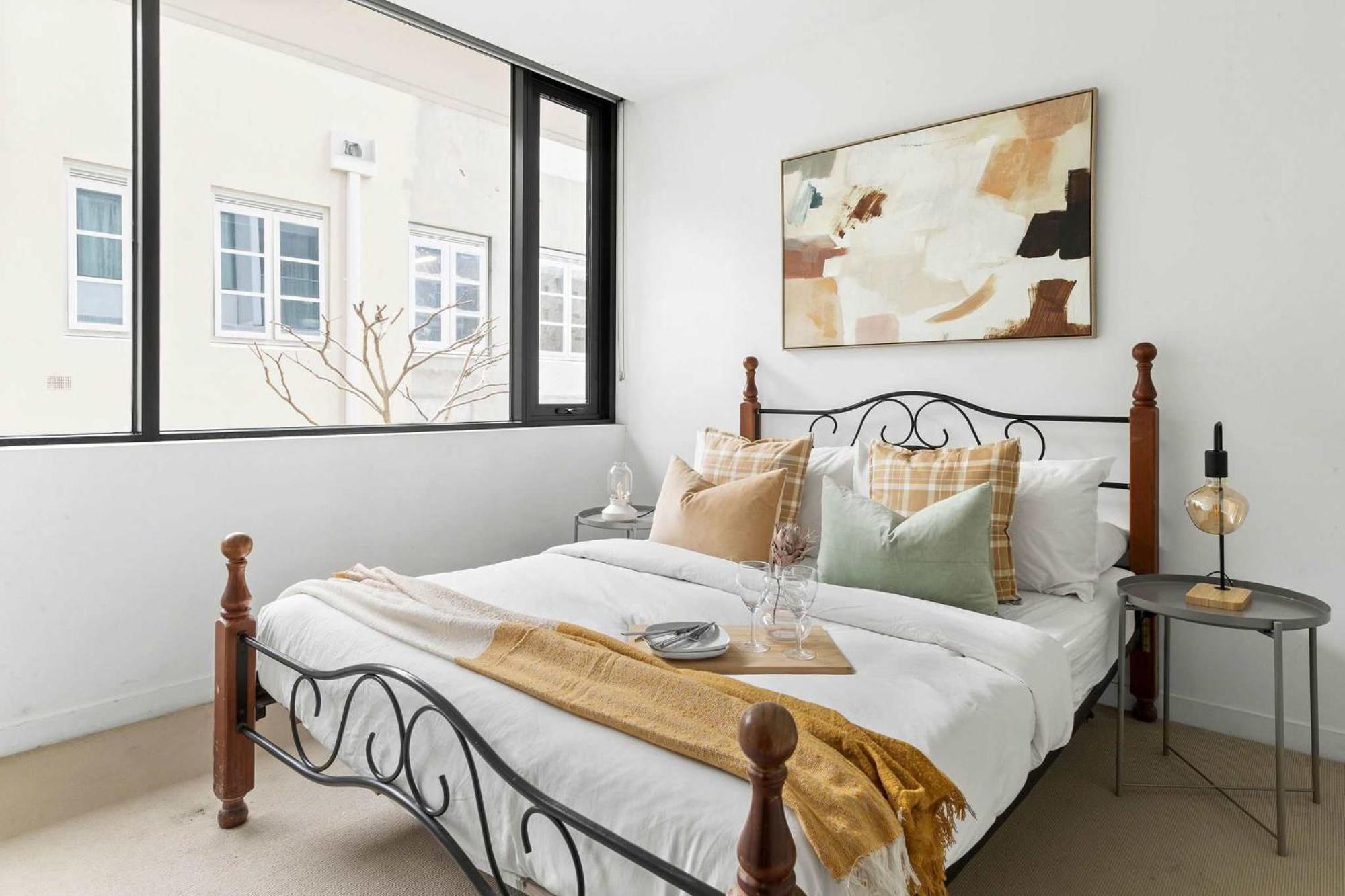 A Stylish & Comfy 2br Near Southern Cross *