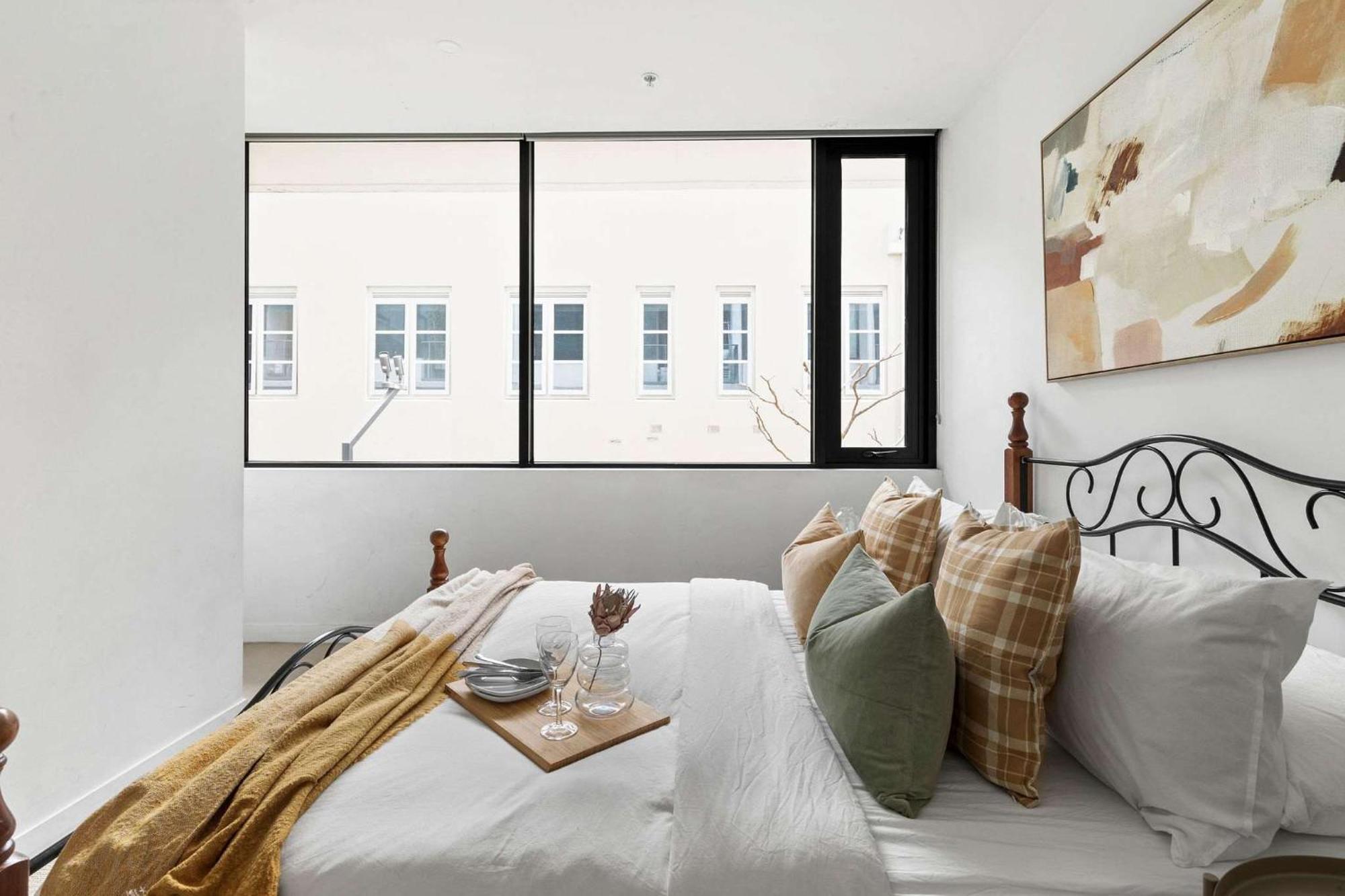 A Stylish & Comfy 2br Near Southern Cross Melbourne