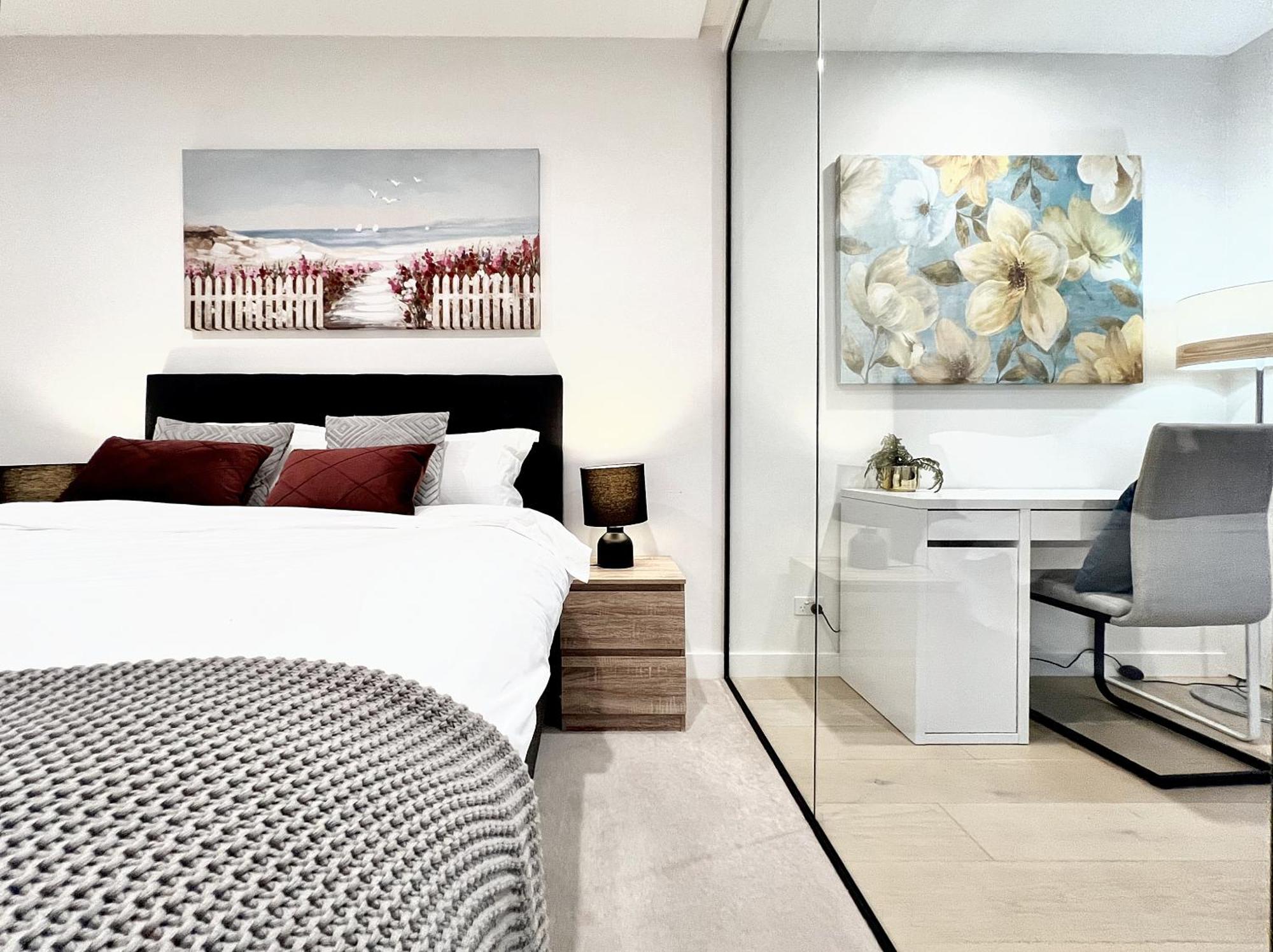 Beautiful 2b1b Cbd Apartment
