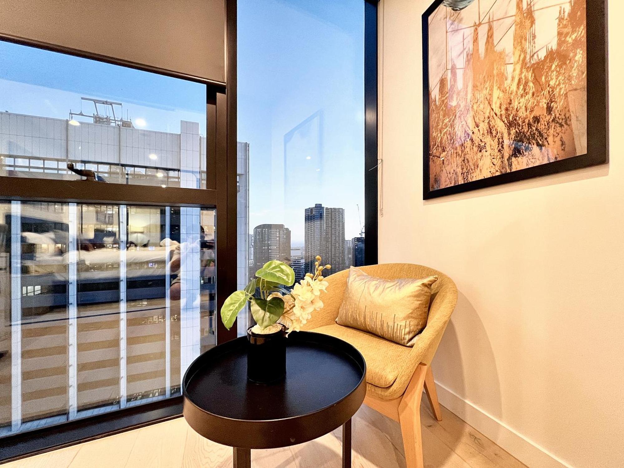Beautiful 2b1b Cbd Apartment