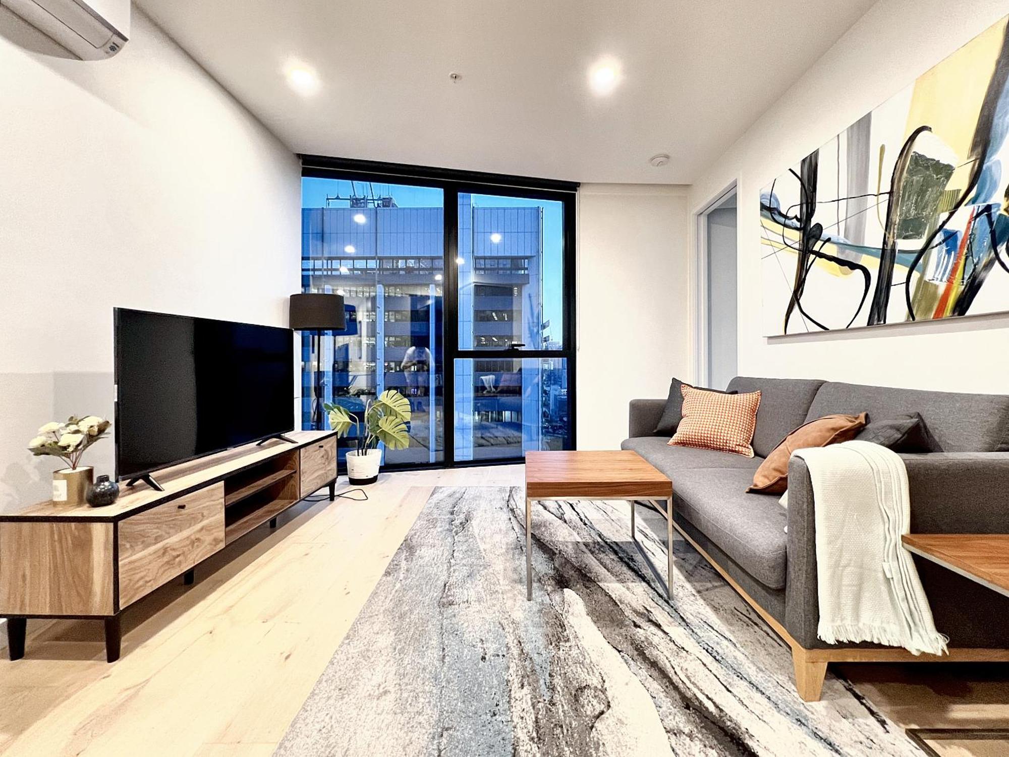 Beautiful 2b1b Cbd * Melbourne