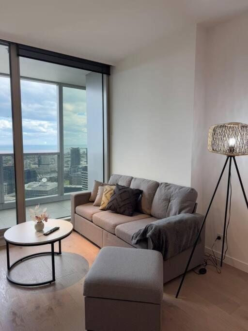 Cozy View Luxury Ritz Carlton Apartment Melbourne