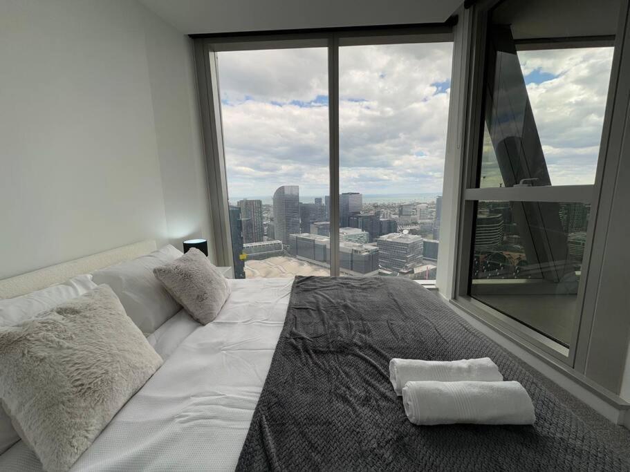 Cozy View Luxury Ritz Carlton