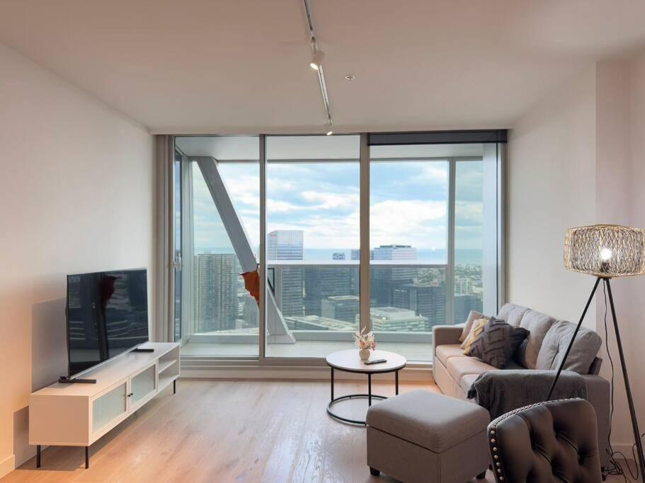 Apartment Cozy View Luxury Ritz Carlton