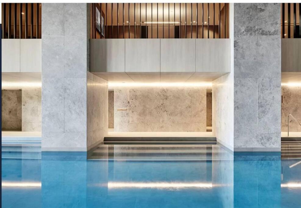Apartment Cozy View Luxury Ritz Carlton Melbourne