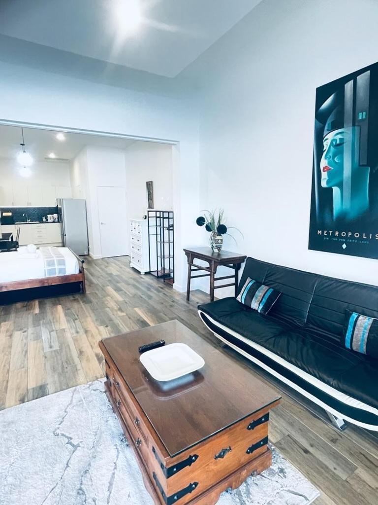 Apartment Northcote Spacious