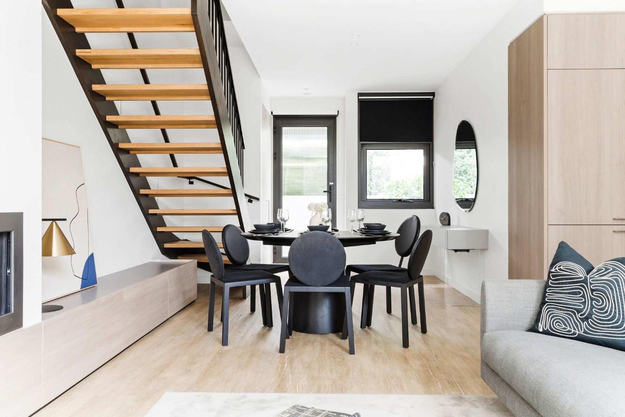 A Lux 3br Townhouse In South Yarra Free Parking