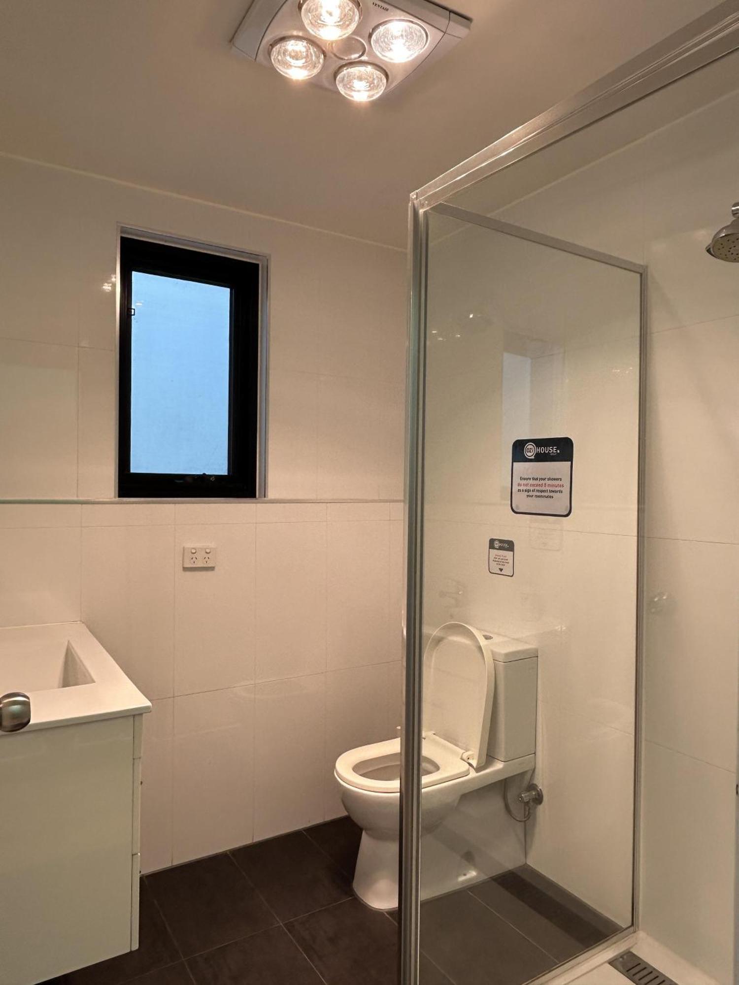 Ozi House Drummond * Melbourne