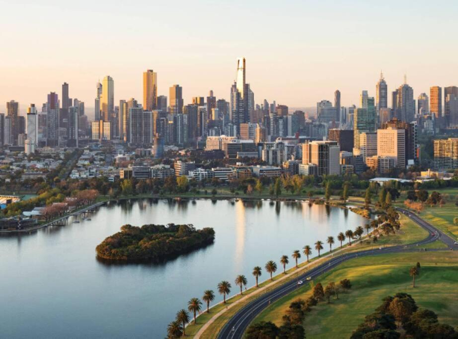 Cozy 2b2b Free Parking In Kilda Apartment *
