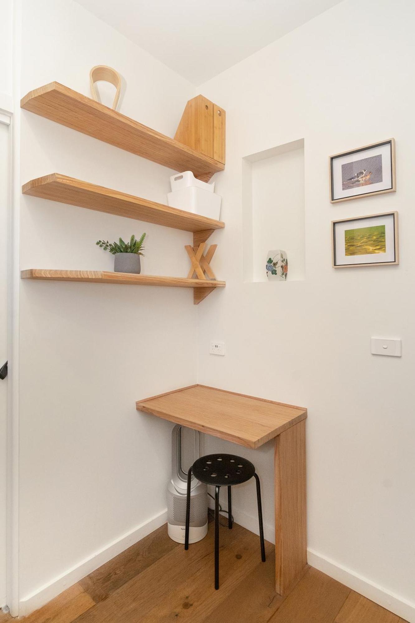 Apartment Spacious 2-bed Near Lygon St Shops
