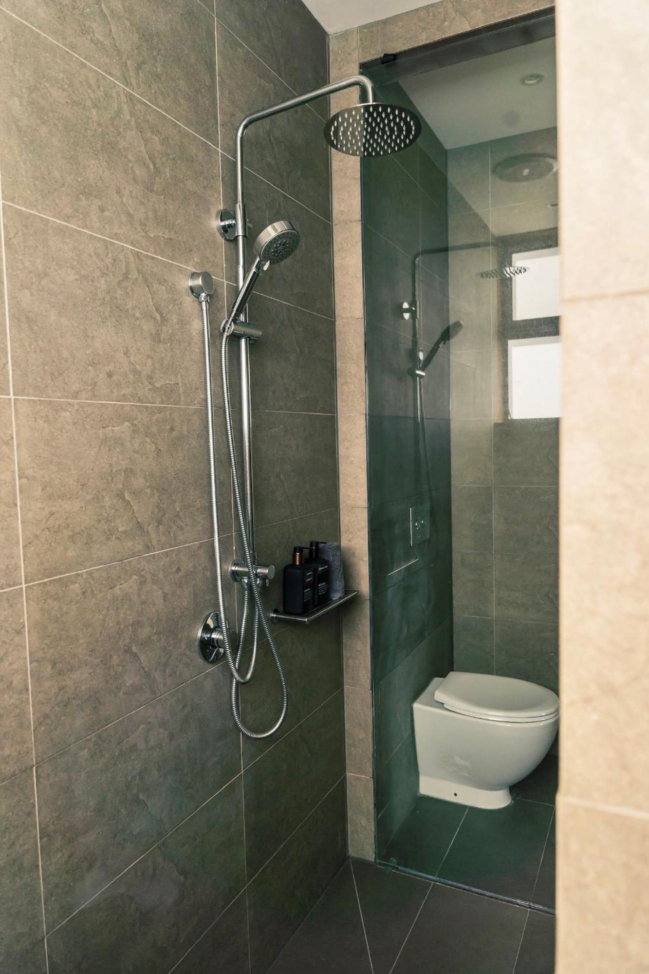 Bella 9 - Sublime . Divine Entertainer 3 Bedroom Fire * Melbourne