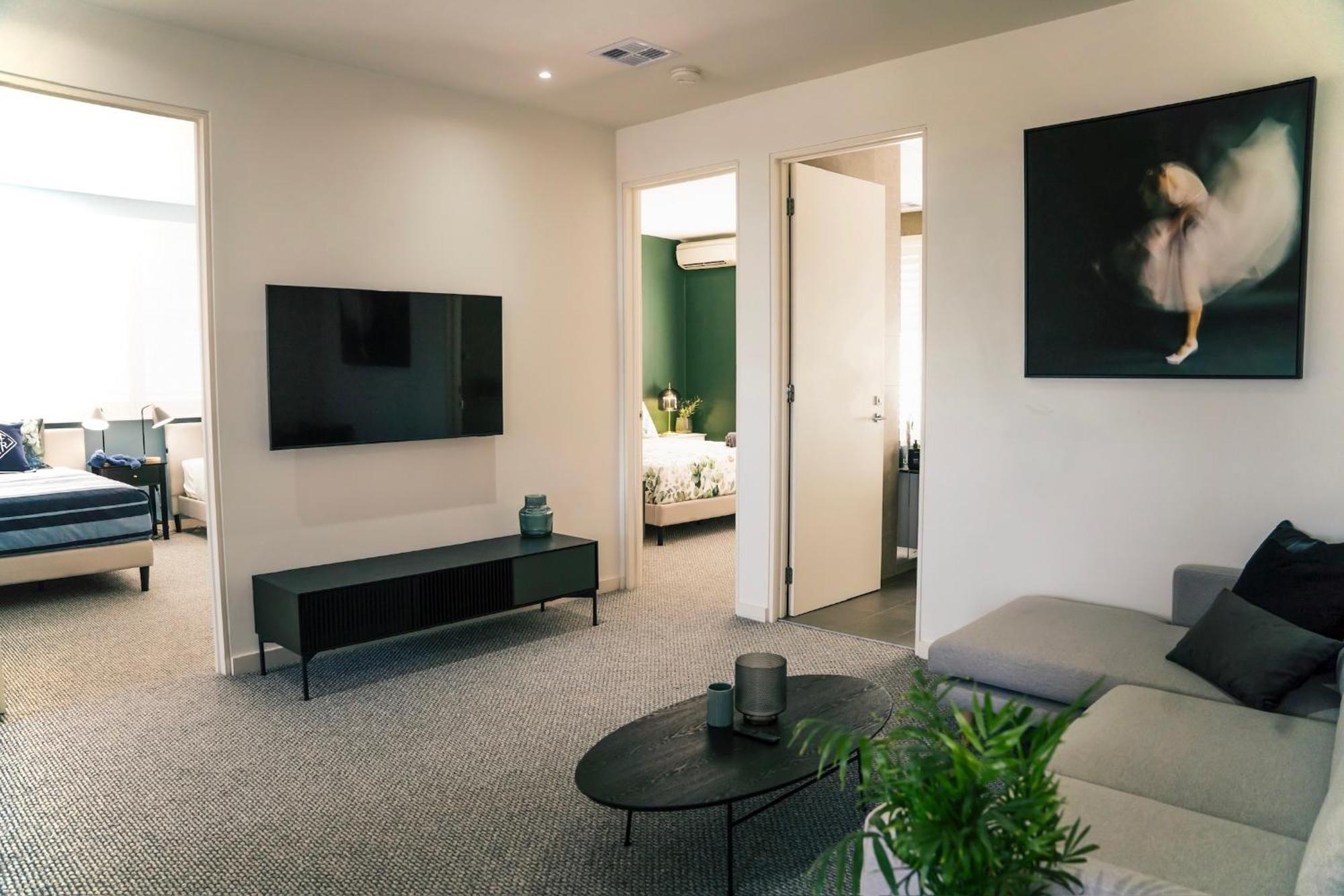 Bella 9 - Sublime . Divine Entertainer 3 Bedroom Fire * Melbourne
