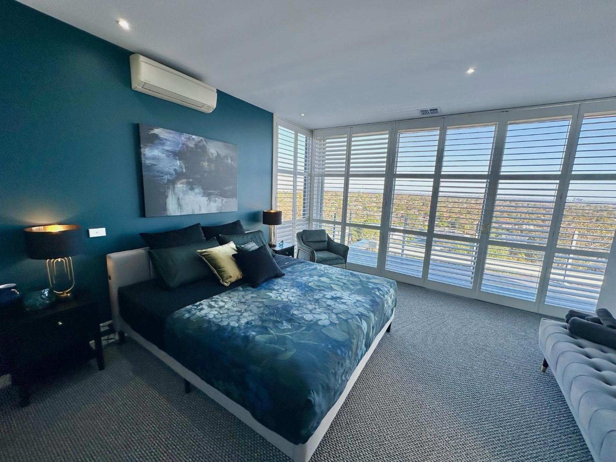 Holiday home Bella 9 - Sublime . Divine Entertainer 3 Bedroom Fire Melbourne