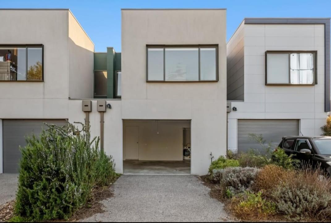 Holiday home Luxurious 3- Bedroom Retreat Melbourne