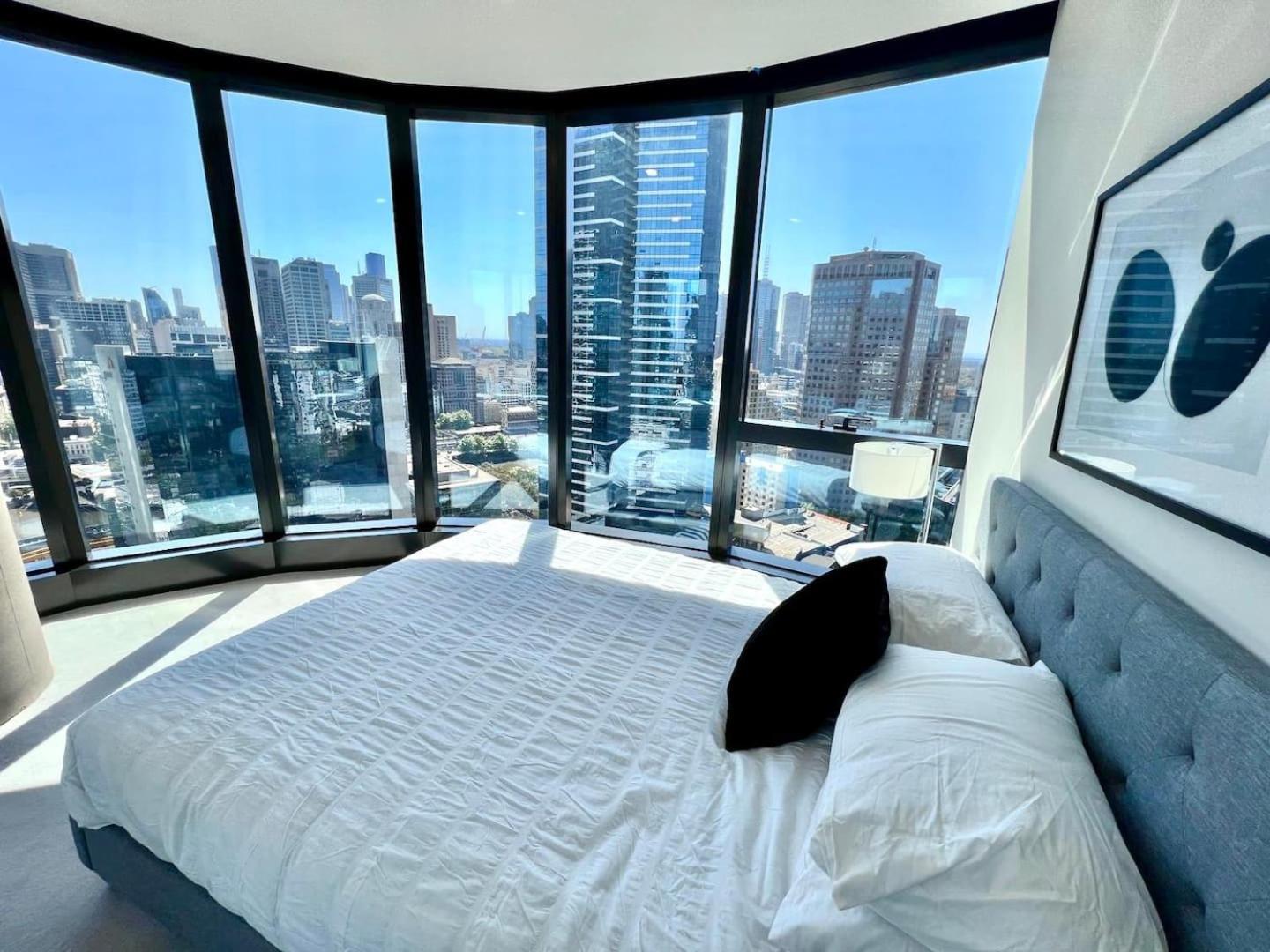 Apartment Entire 2 Bed In Southbank, Australia