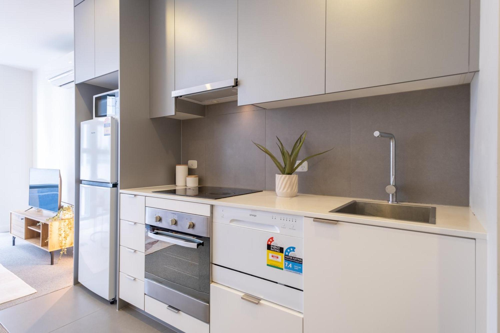 Adjacent To Flagstaff Gardens 1br In Cbd Melboure Melbourne