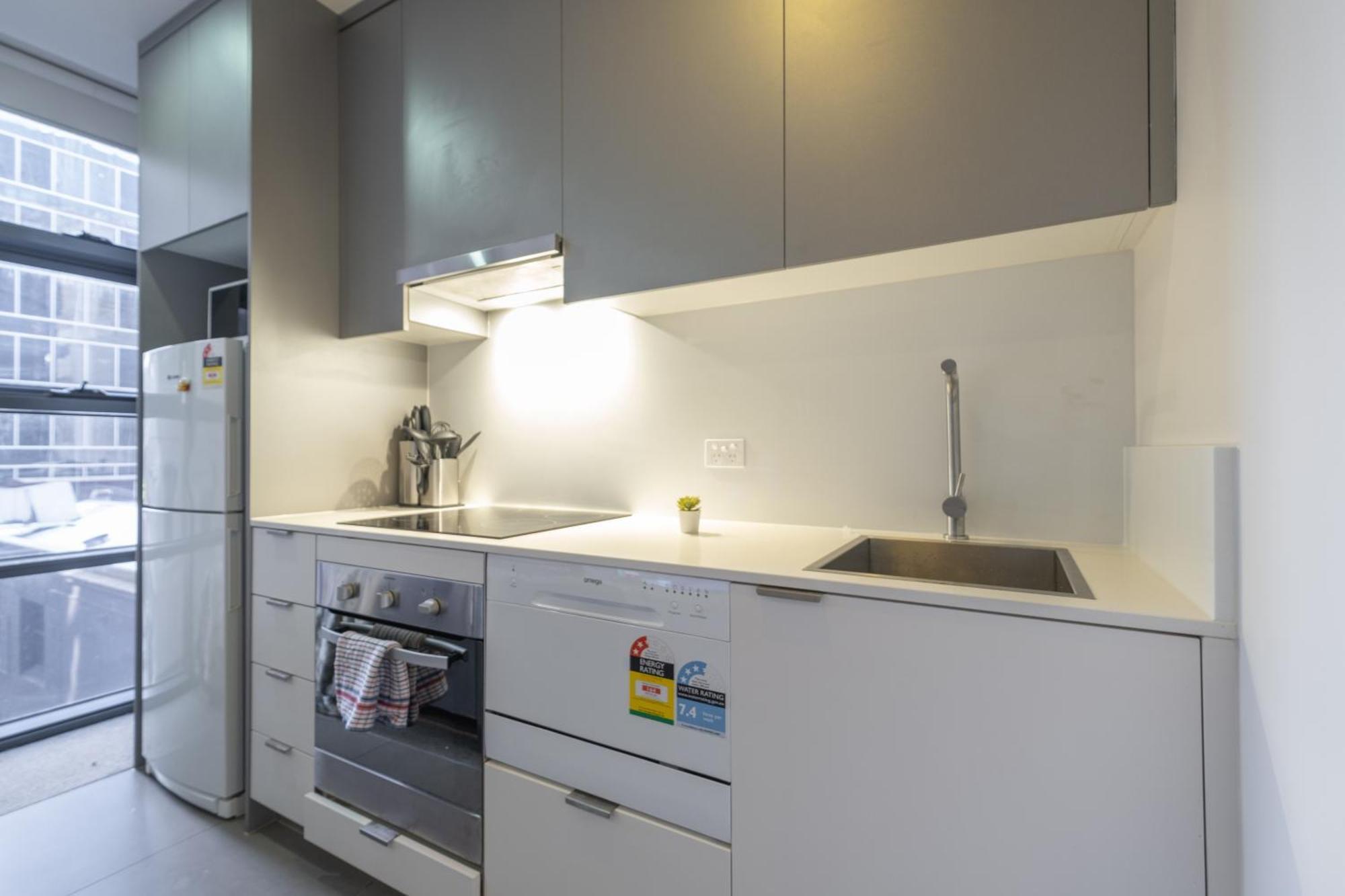 Apartment Convenience 2br1ba Mel Cbd With Study *