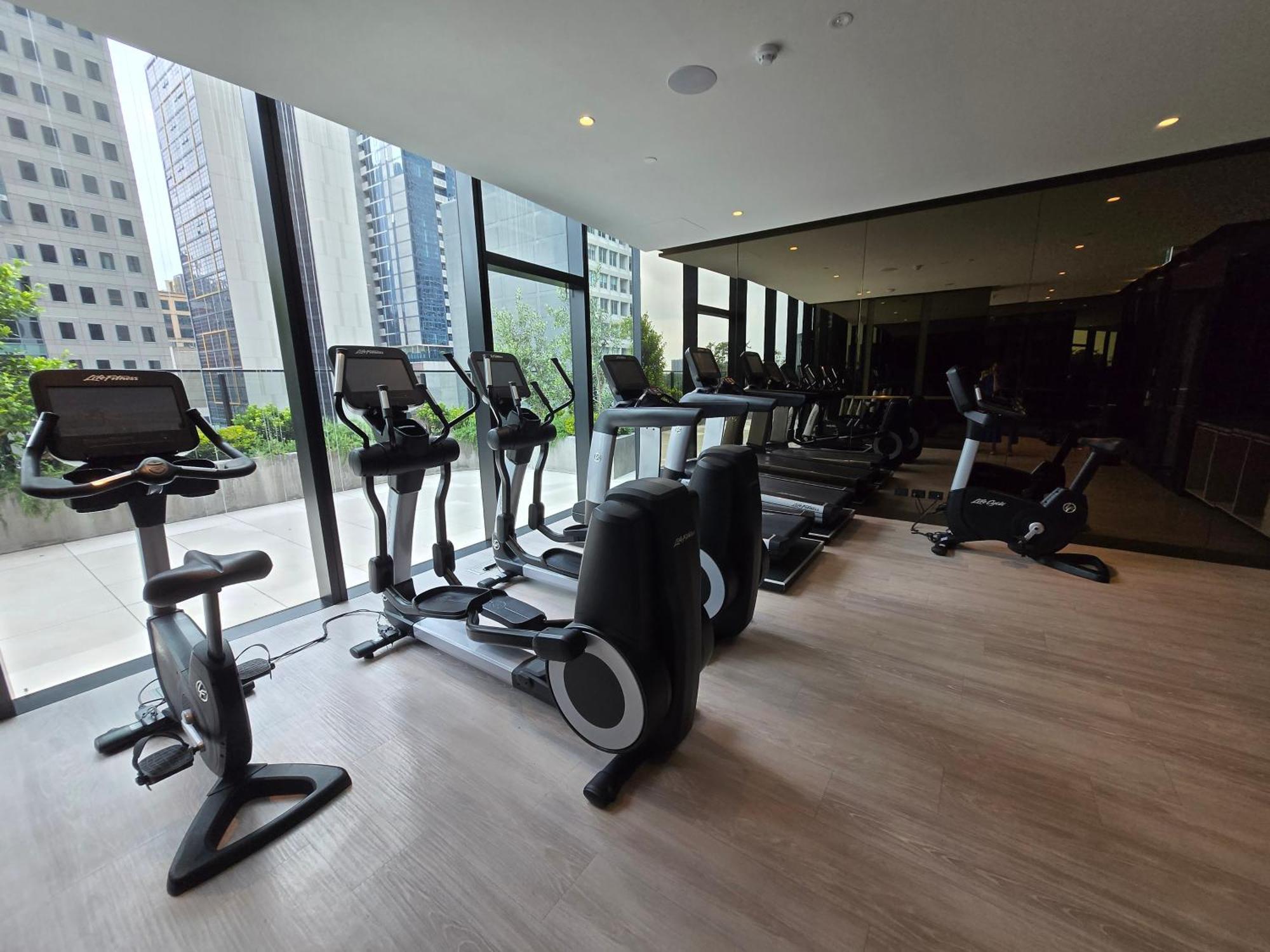 Apartment Corporate - King St - Close To Everything! *